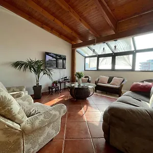 Venus - Cozy With Terrace Apartamento